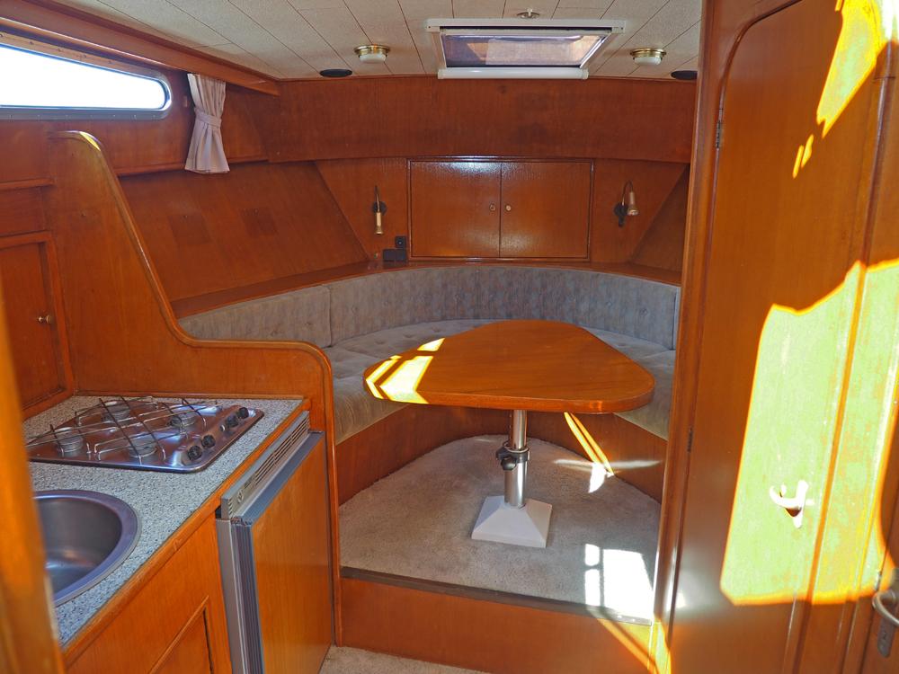 Fore ship, Accommodation